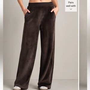 Rhone Plush Sweatpants